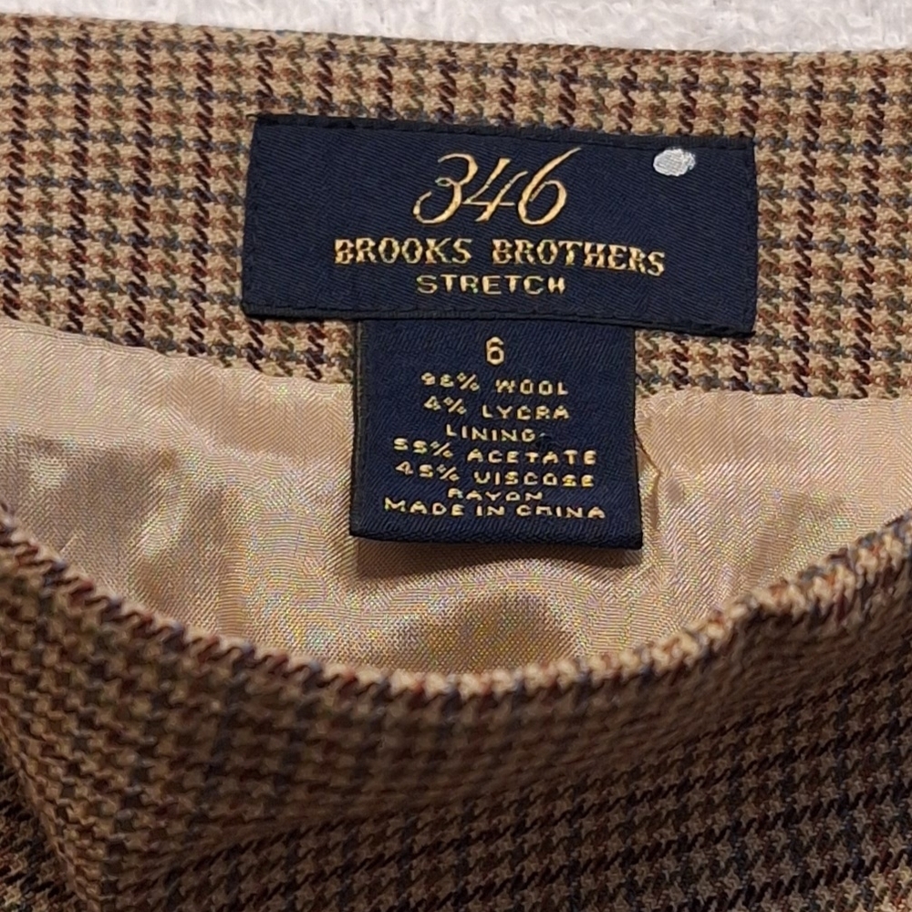 Brooks Brothers Houndstooth Skirt in Brown and Cream